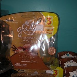 Febreez and glade plugin refill lot!